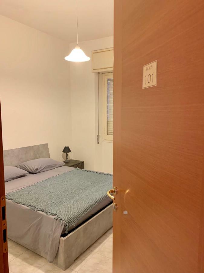 Il Corso Hotel Каляри Екстериор снимка