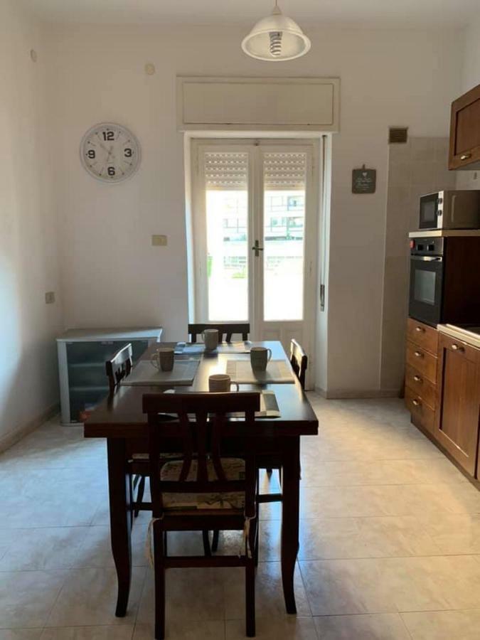 Il Corso Hotel Каляри Екстериор снимка